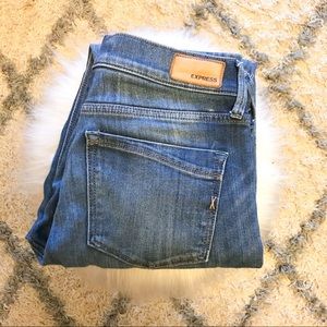 Express Medium Wash Denim Jean Legging Jegging